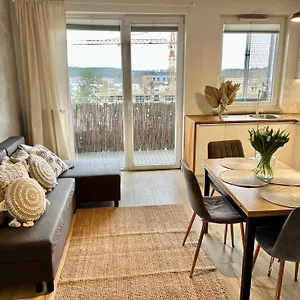 https://przytulna-apartment-close-to-the-airport-and-pkm.sopothotels.com